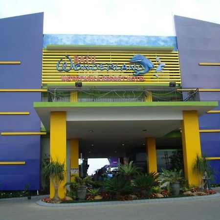 Batu Wonderland Hotel & Resort Malang Exterior photo